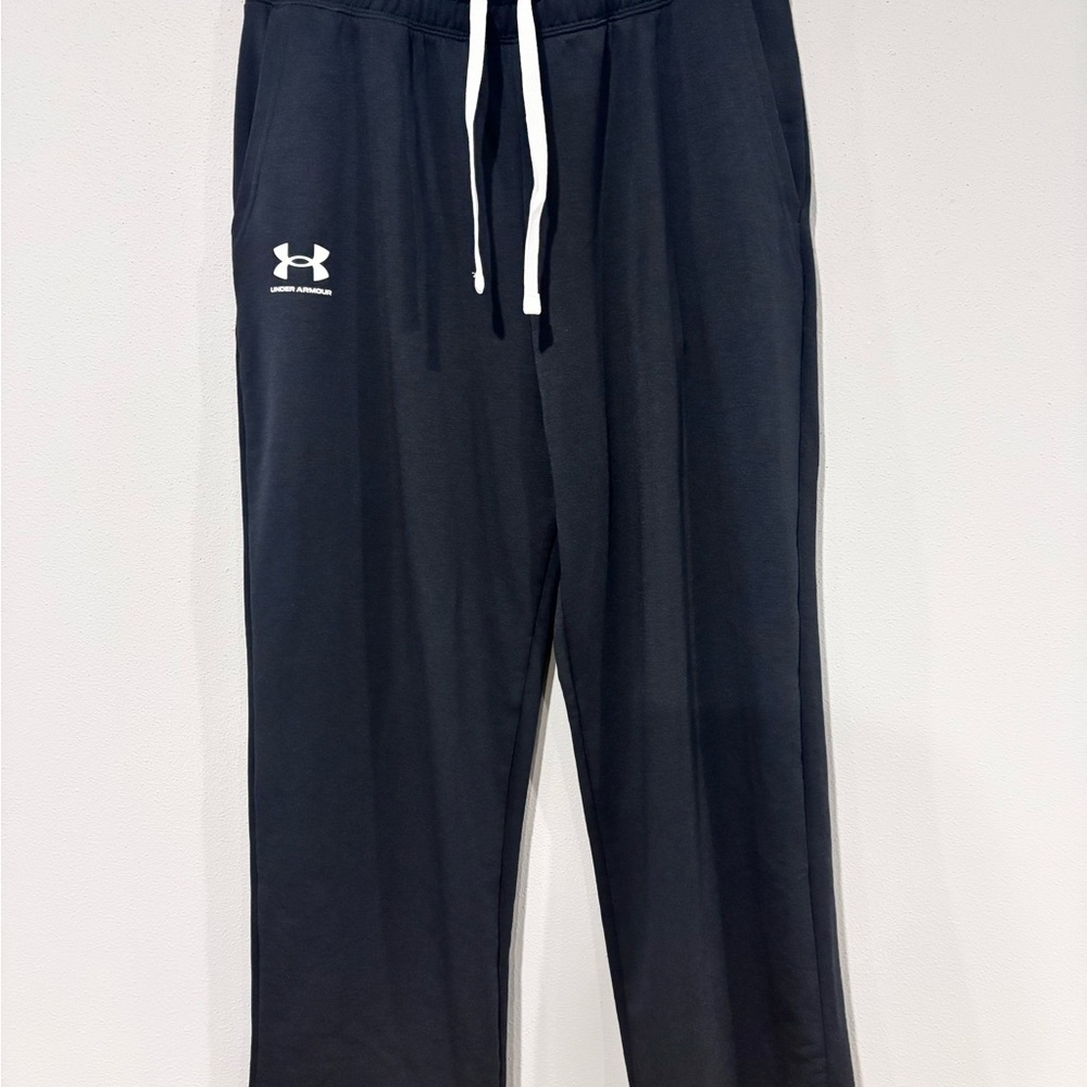 Under Armour Black Flare Crop Pants Small Loose Fit